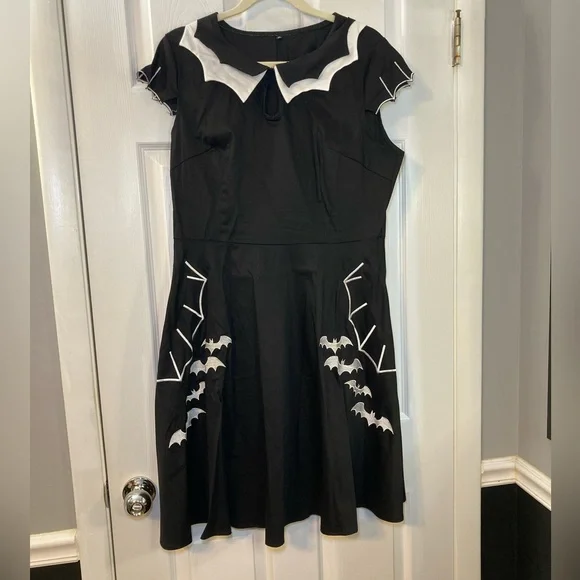 Black Dress with White Bat and Spiderweb Embroidered Accents Size XL - Picture 1 of 7